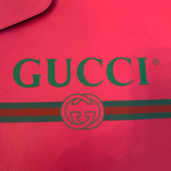 New Authentic Gucci Pink logo  leather backpack - Picture 3 of 8
